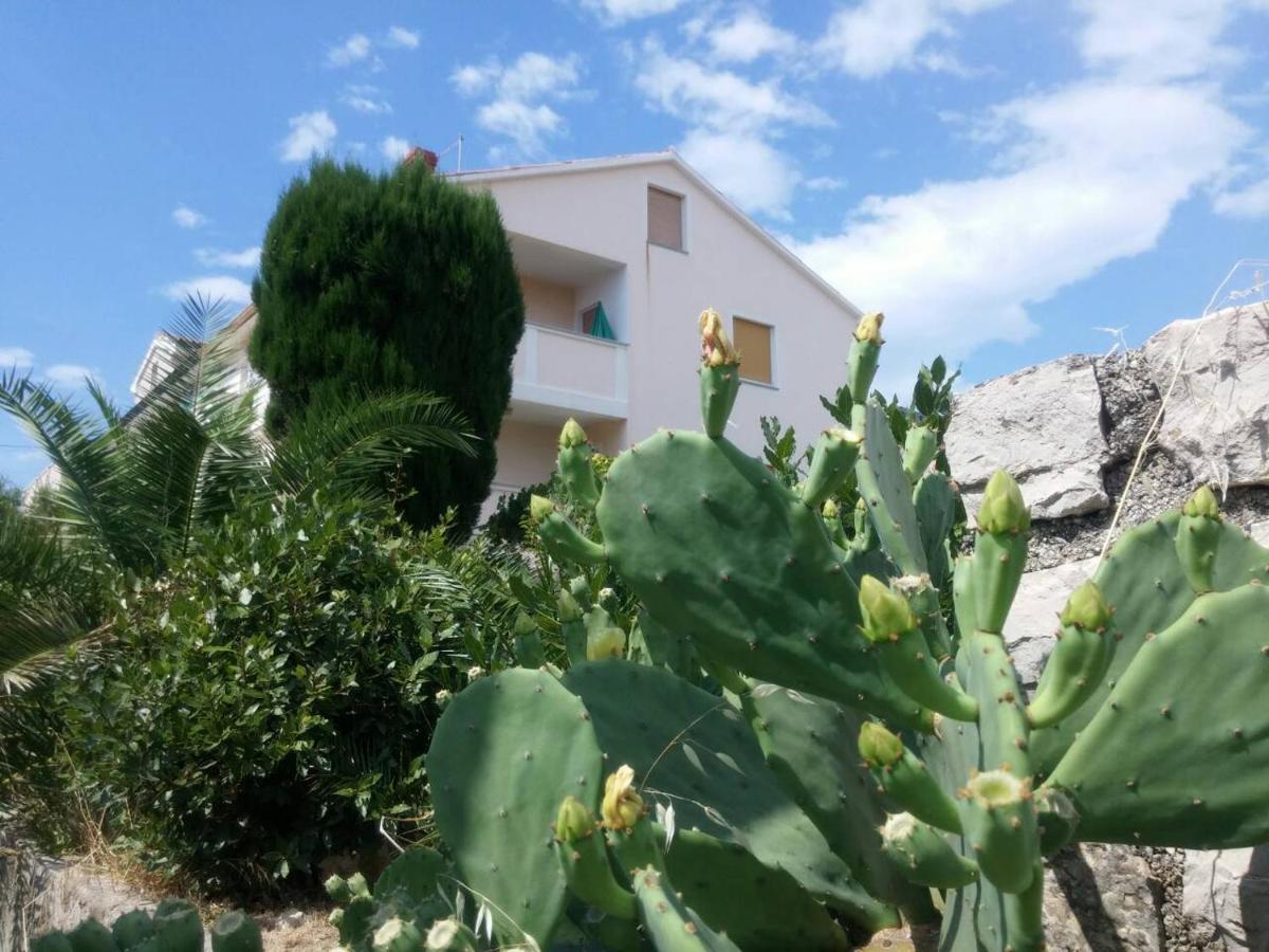 Apartments & Rooms Brna Banjol Exterior foto